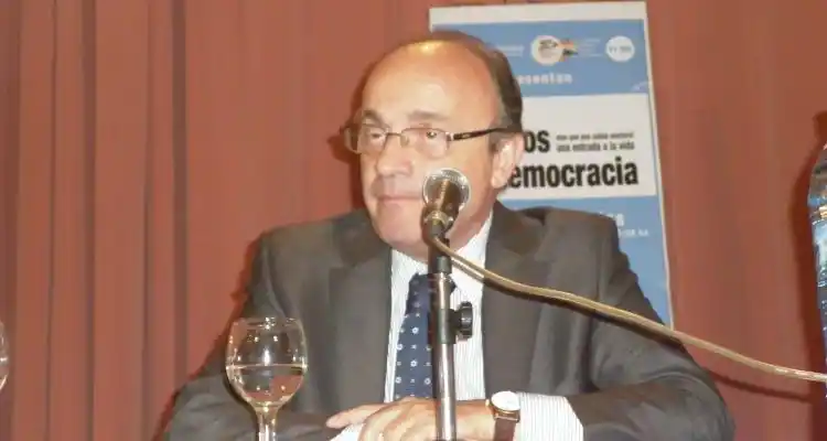 Leopoldo Moreau : “Hubiera sido el peor error suspender el acto por la democracia”