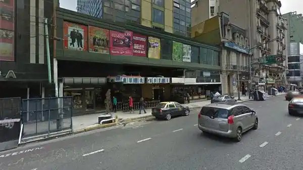 Macri vetó la ley de expropiación del Hotel Bauen, que había sido recuperado por trabajadores