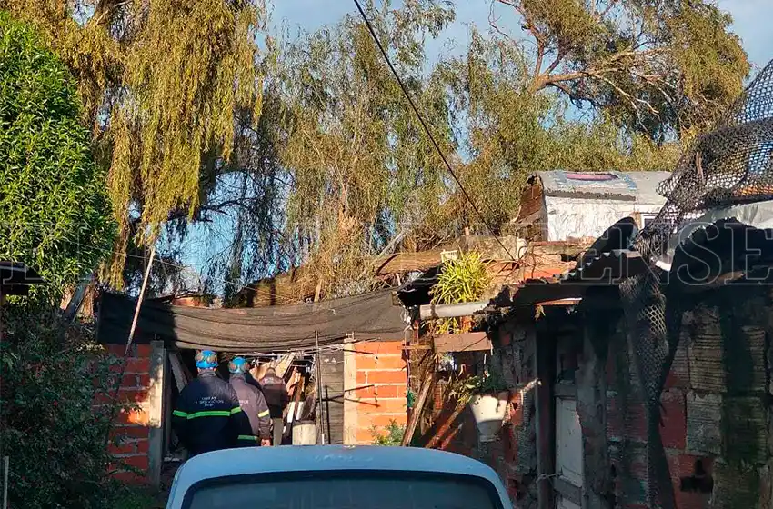 El paso del temporal en Mar del Plata: "El 103 recibió un centenar de llamadas"