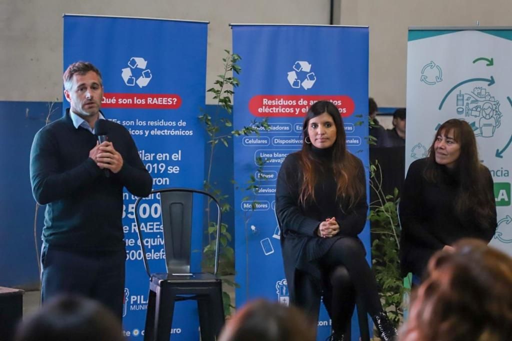 Pilar: Achával y Vilar lanzaron el Plan Provincial de Residuos RAEE en Lagomarsino
