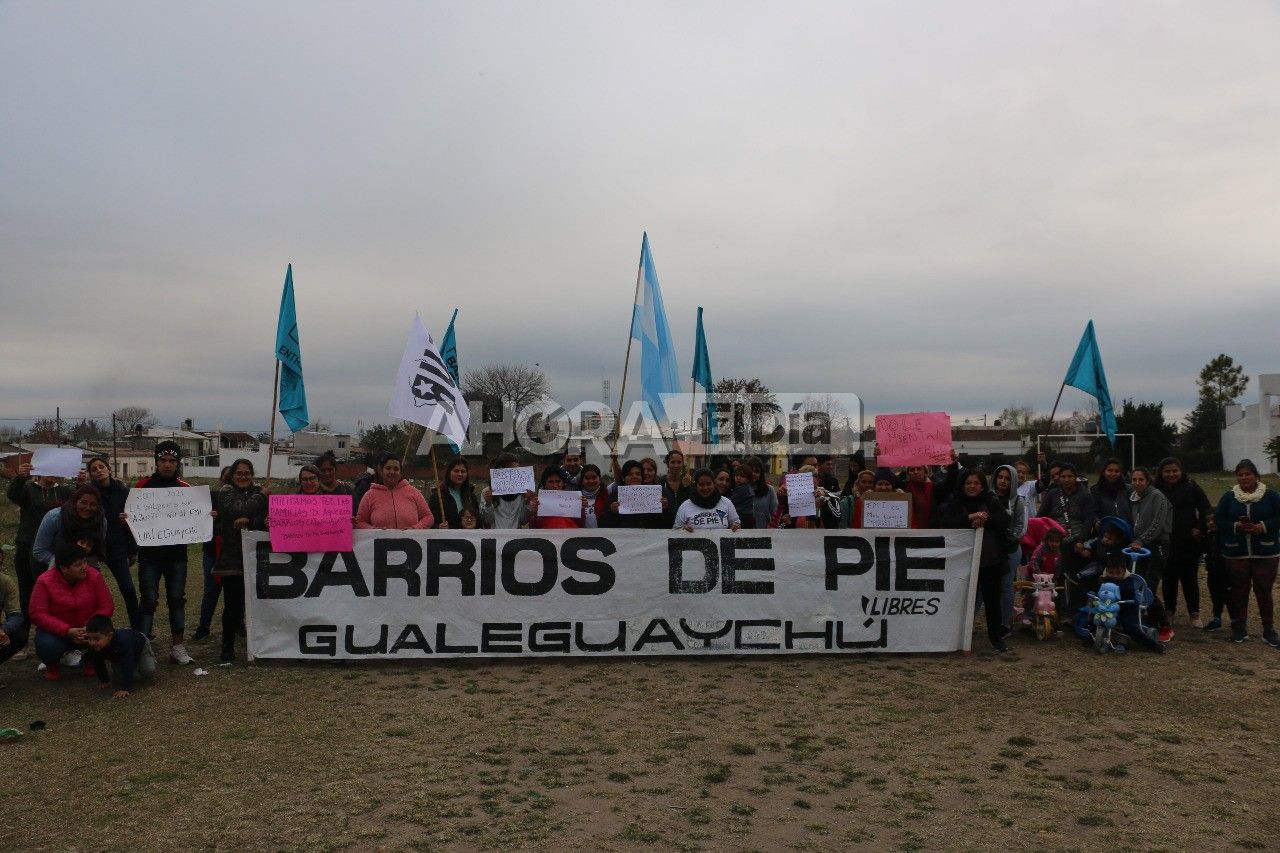 Barrios de Pie “Libres del Sur” realizó una feria con los talleres en el marco de la jornada de protesta