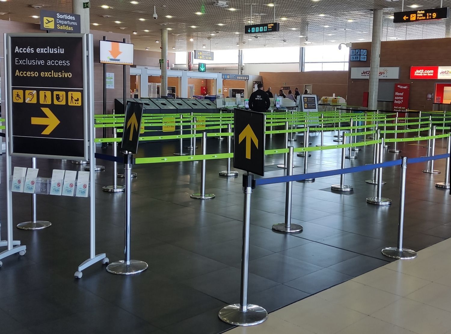 Amplían zona de acceso a controles de seguridad en el aeropuerto de Reus