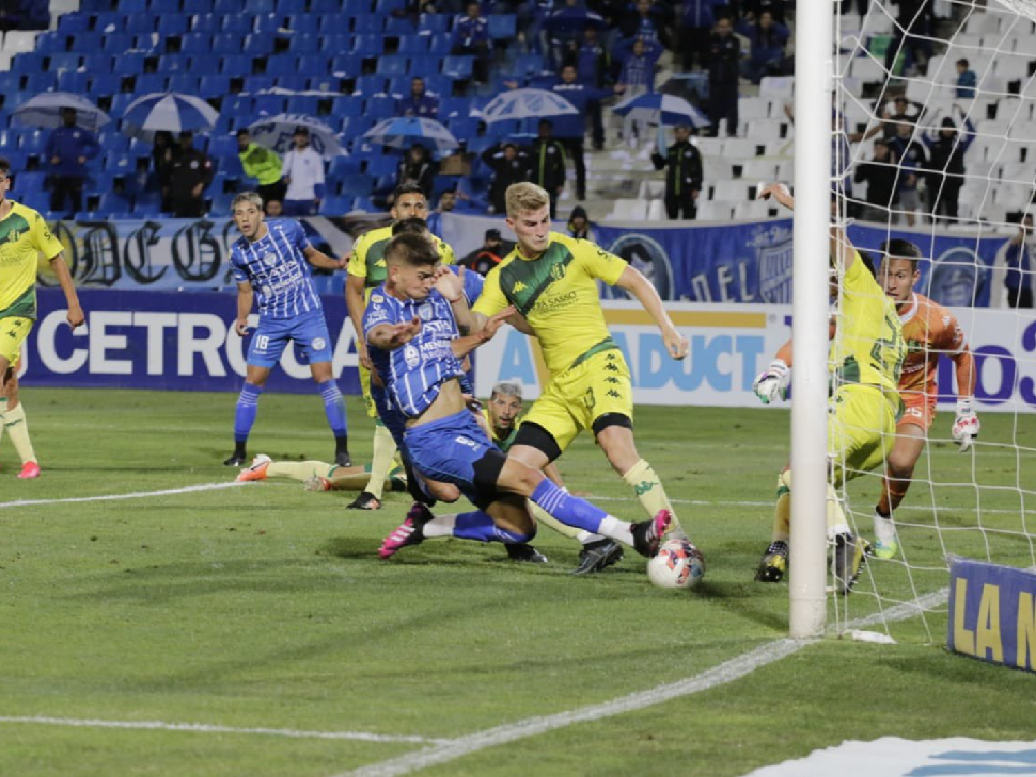 Aldosivi sorprendió a Godoy Cruz