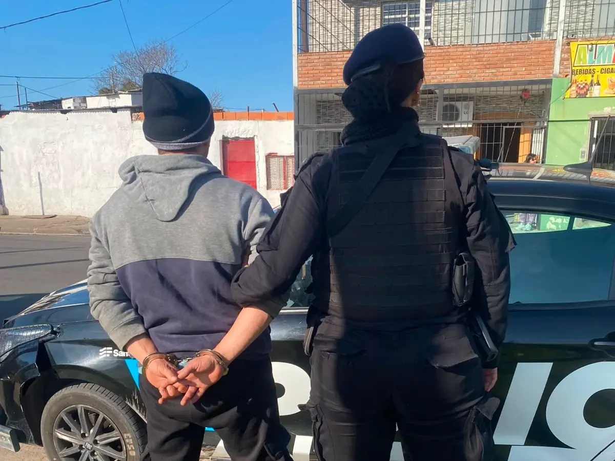 Cayó detenido un hombre que apuntó una casa con un rifle de aire comprimido
