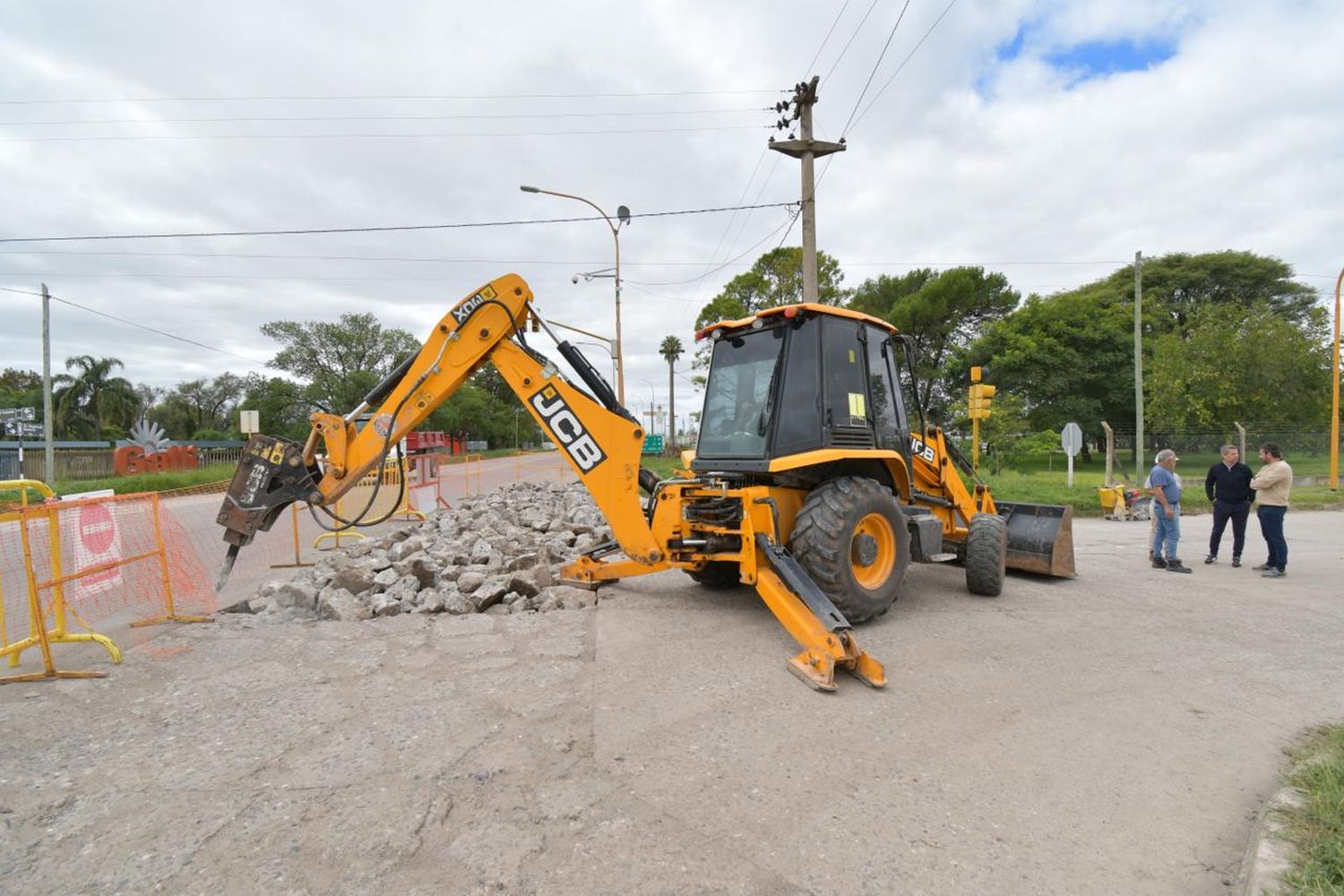 Se comenzó con comenzó los trabajos de reparación de calle San Lorenzo, entre la Av. Rosario de Santa Fe y Gutiérrez.