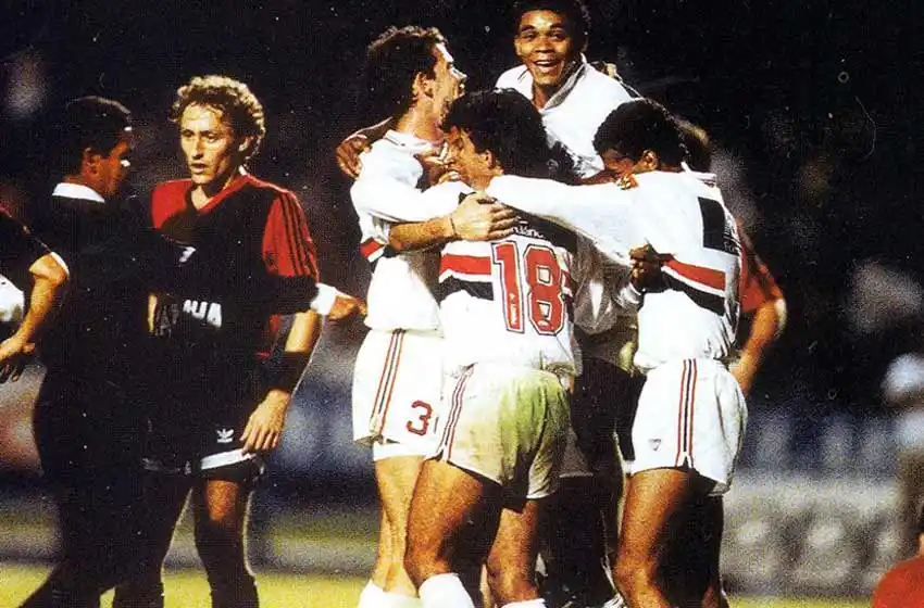 Bielsa recordó con un gran elogio al equipo que privó a su Newell’s de ser campeón de América