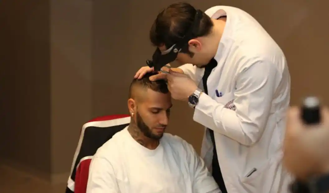 Injerto capilar "Zafiro Fue"