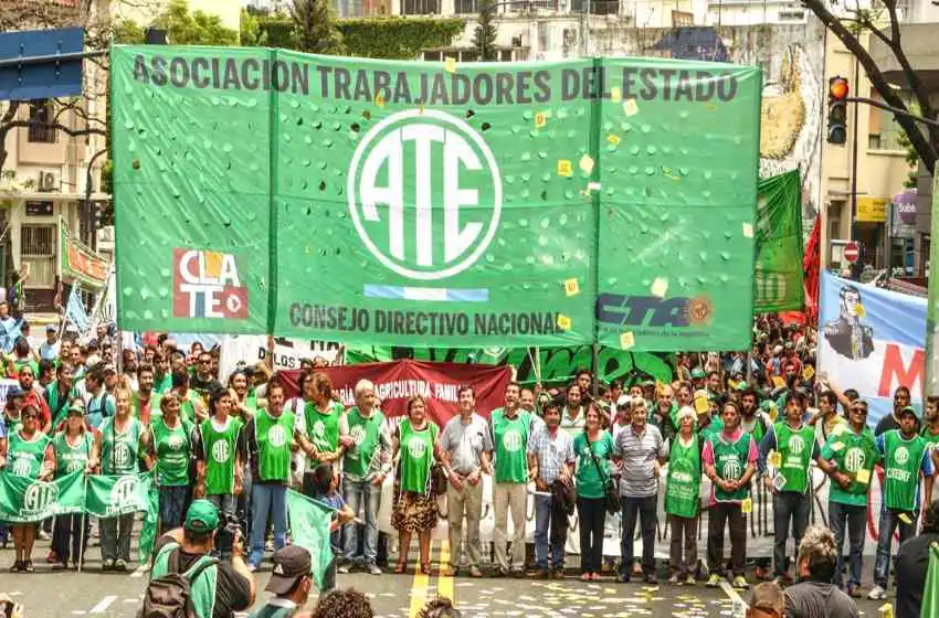 Trabajadores estatales pararán a nivel nacional por la reapertura de paritarias