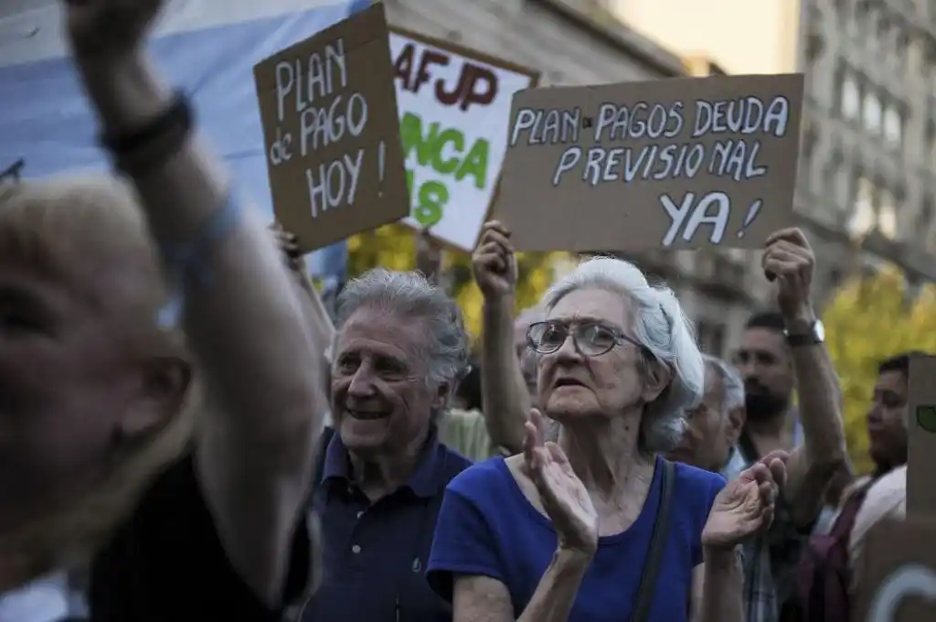 Es ley la moratoria previsional y unos 800 mil trabajadores en situación irregular podrán jubilarse