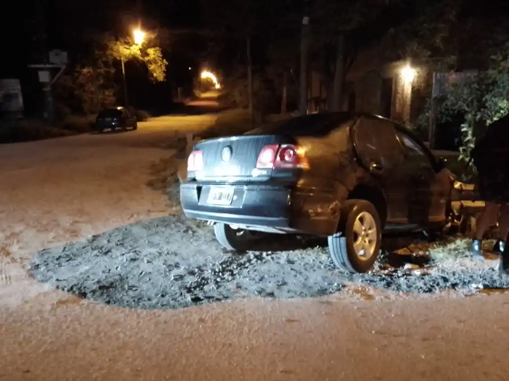 Un auto y una camioneta chocaron en Don Bosco y Francia, no hubo lesionados