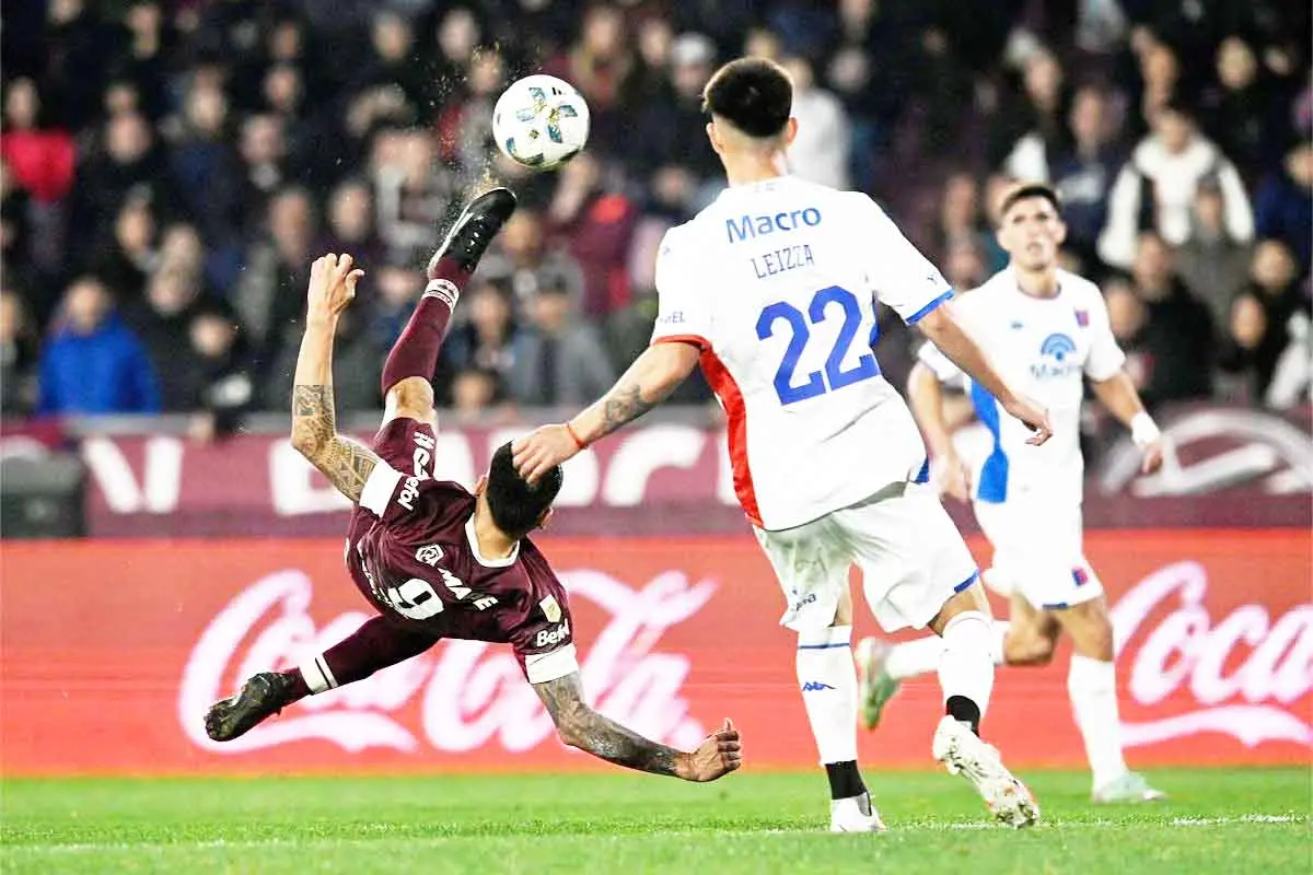 Los goles del concordiense Walter Bou y Garnacho fueron nominados al Premio Púskas de la FIFA