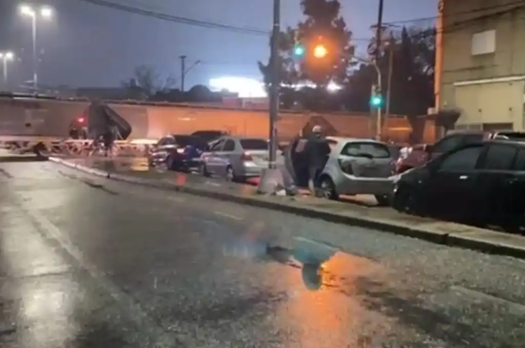 Se generaron protestas de automovilistas y peatones.