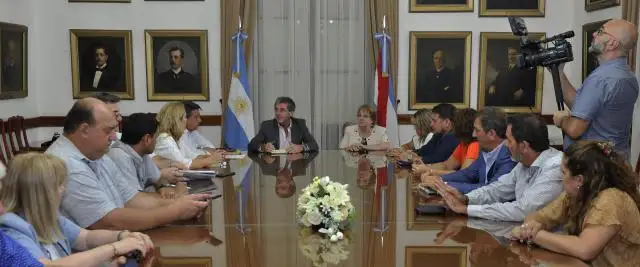 El gobierno retomó el diálogo con los gremios docentes
