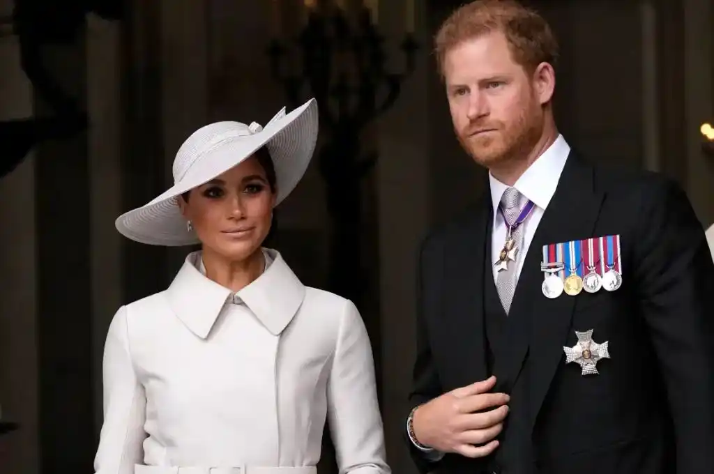 Explosivas declaraciones de Meghan y Harry generaron un tsunami mediático en Reino Unido