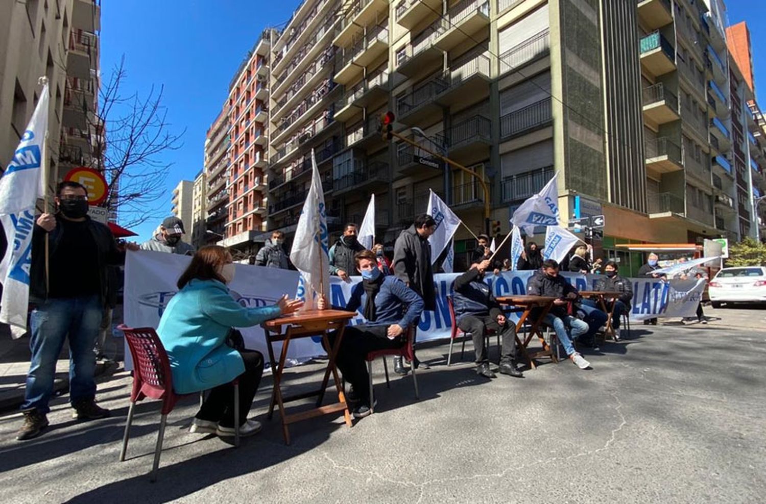 Fase 3: el gobierno de Montenegro rearma su estrategia para la apertura de actividades en Mar del Plata