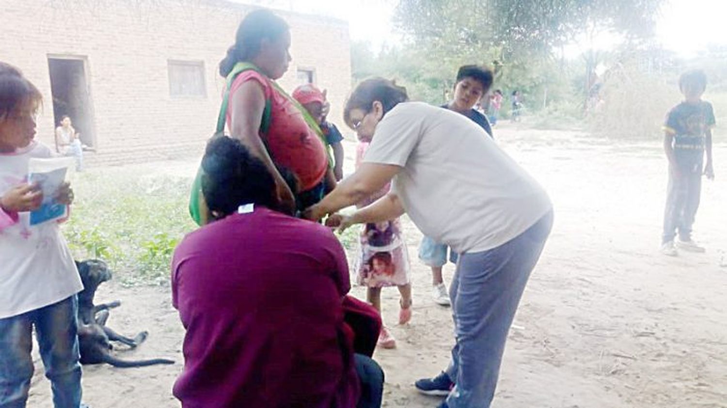 Cobertura de salud para comunidades originarias de Laguna Yema