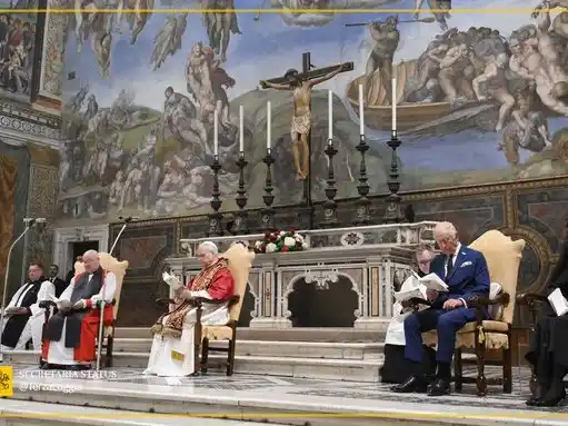 ¡INÉDITO! El papa León XIV y Carlos III oran juntos en la Capilla Sixtina