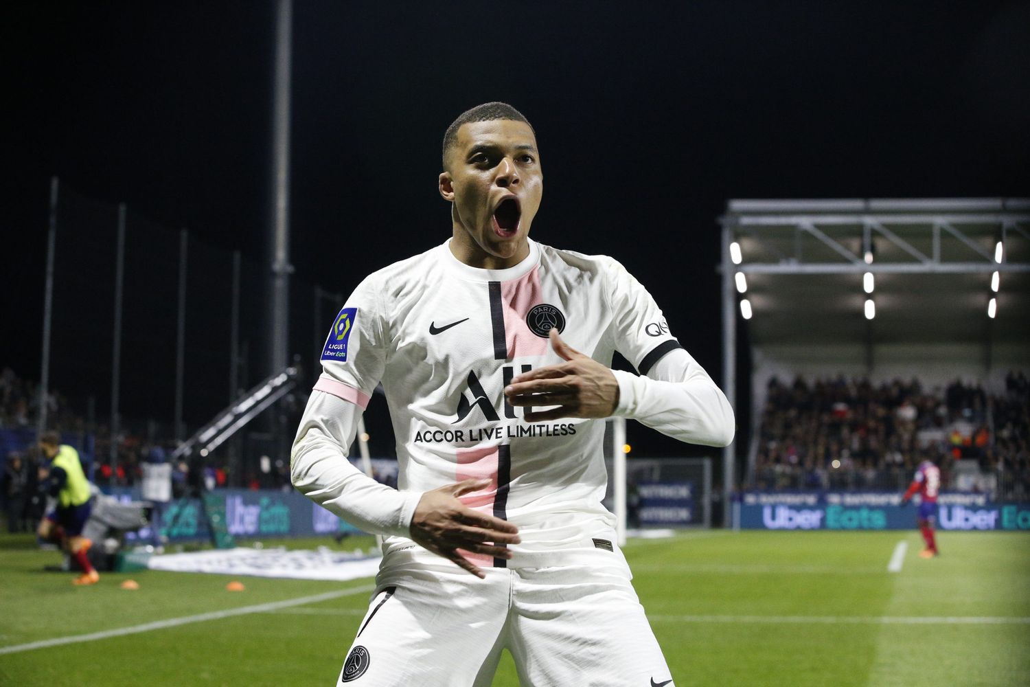 Mbappé seguirá en PSG