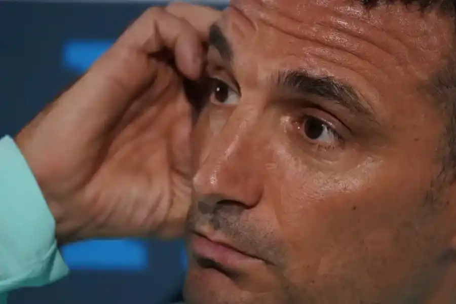 Scaloni arribó al país y habló de la lesión de Lo Celso