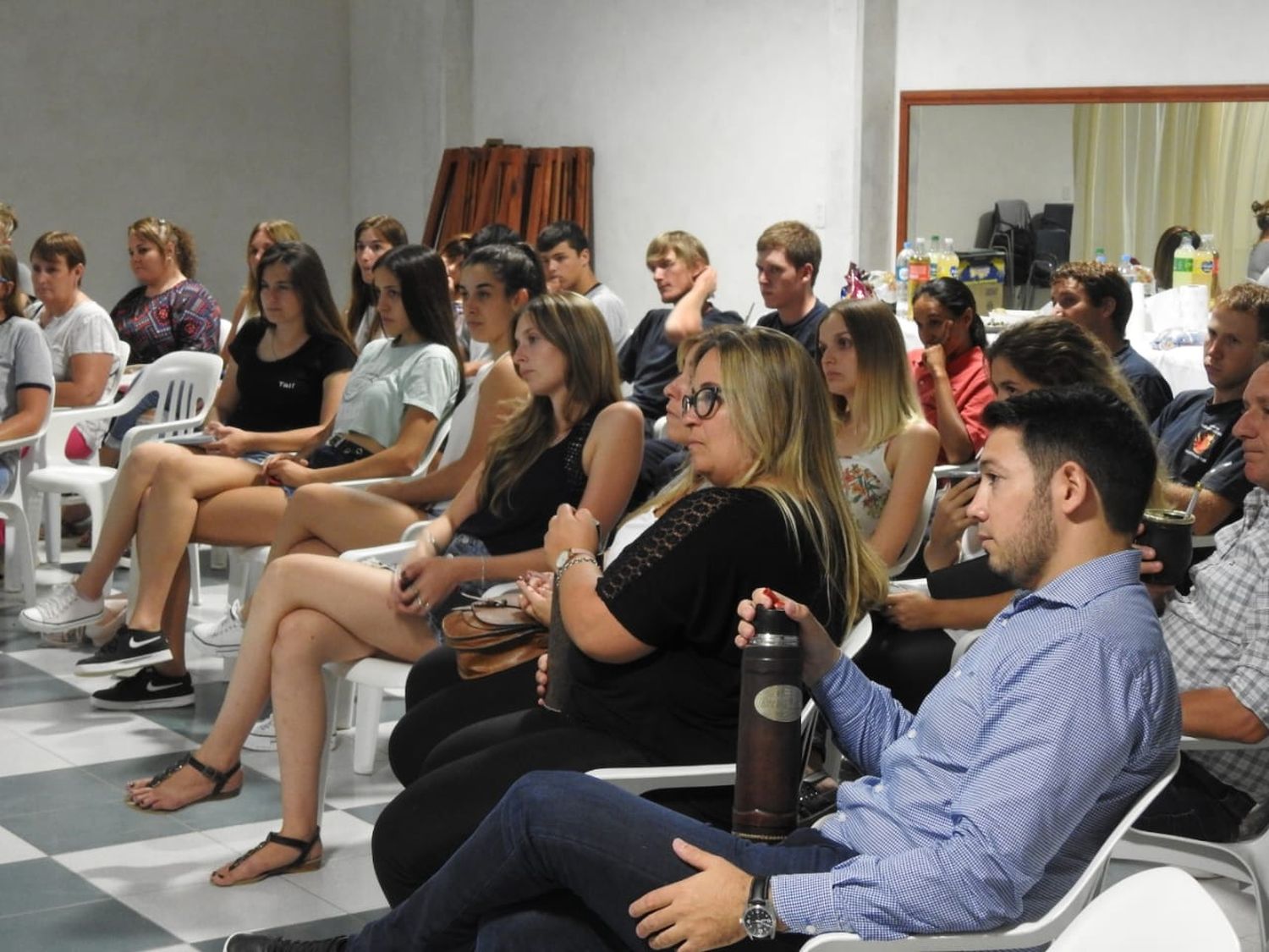 Se realizó en Aldea San Antonio una charla sobre la temática "machismo internalizado"