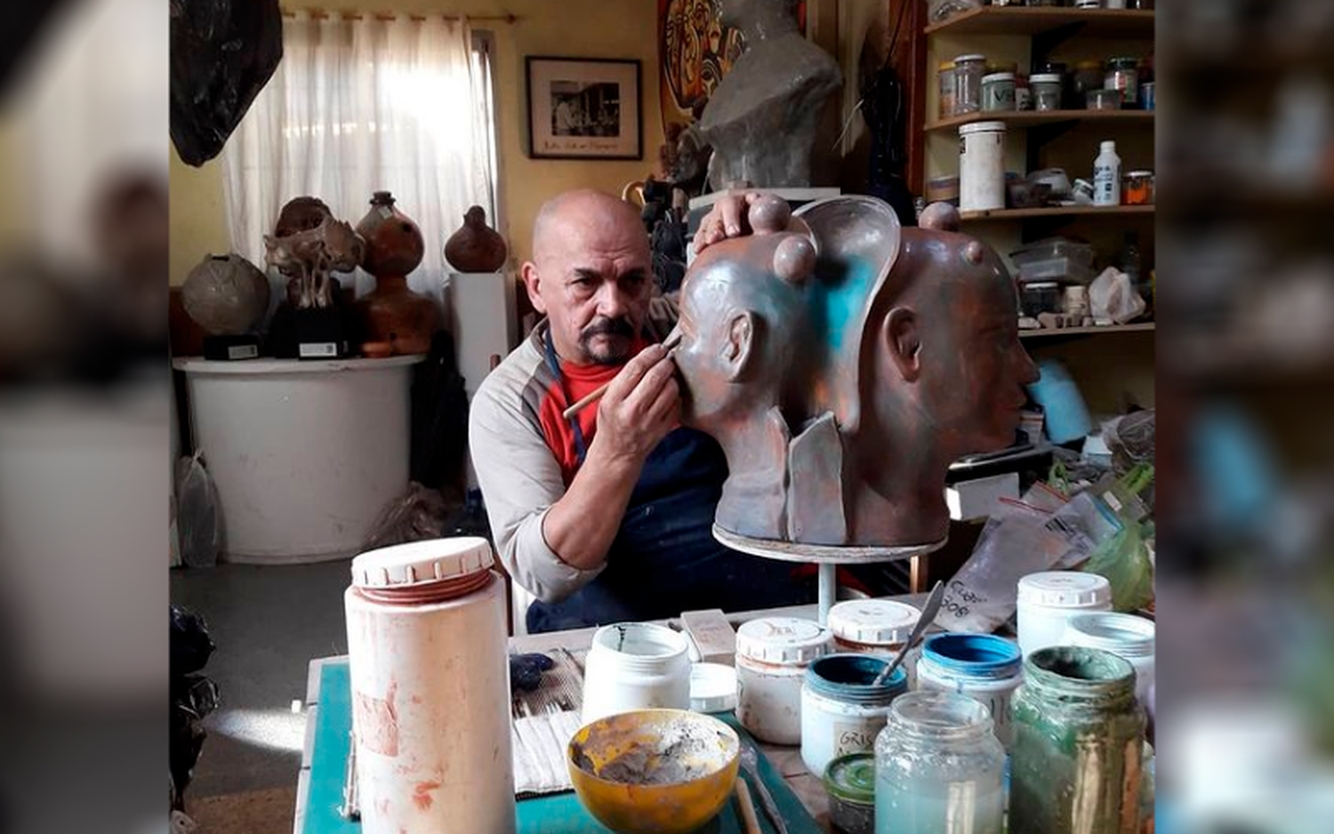 El escultor Carlos Moreyra imparte un seminario en el Centro Cultural Edgardo Casella