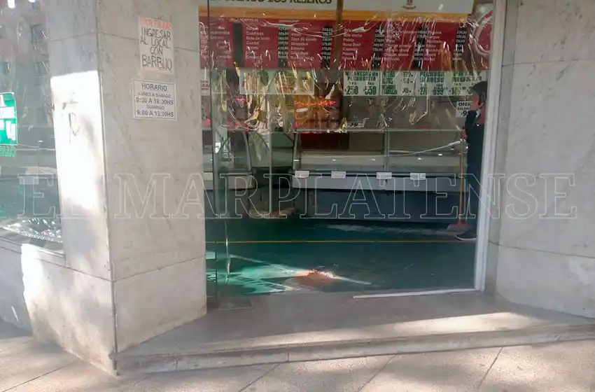 A una cuadra de la Comisaría Primera: robaron una carnicería dos veces seguidas