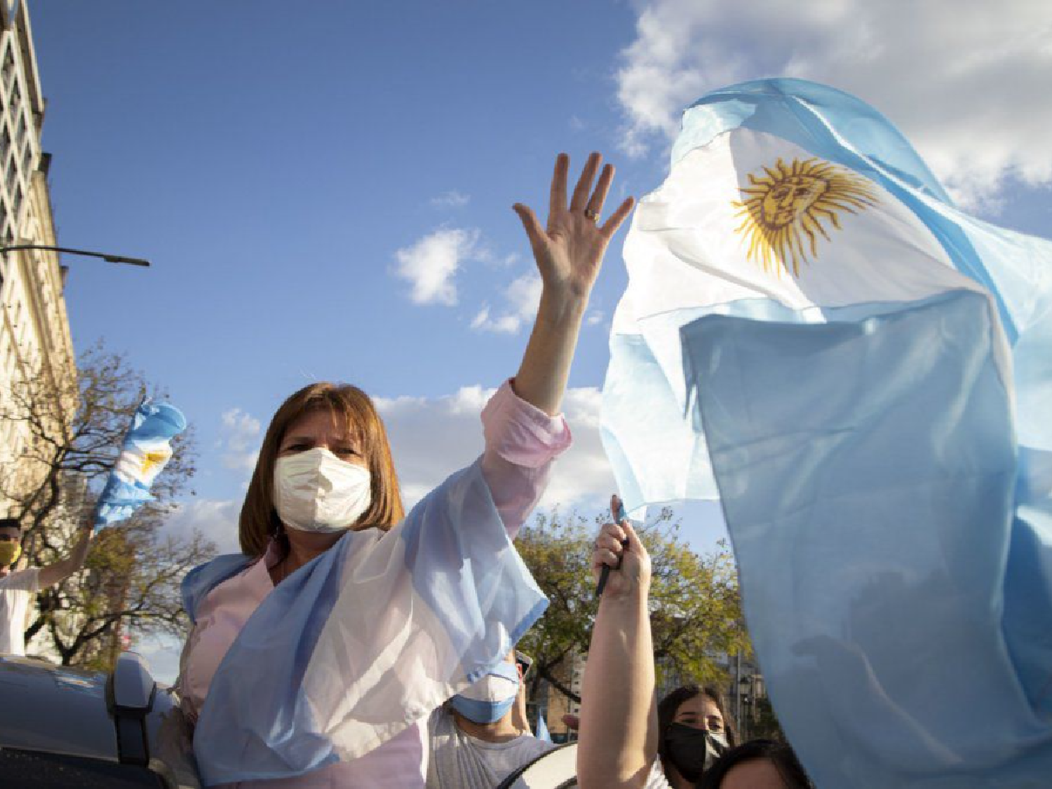 Bullrich afirmó que Fernández "está dejando áreas claves en manos de grupos de talibanes"