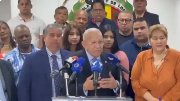 Bernabé Gutiérrez anuncia la formación de «centro unitario de grandes organizaciones políticas» (VIDEO)