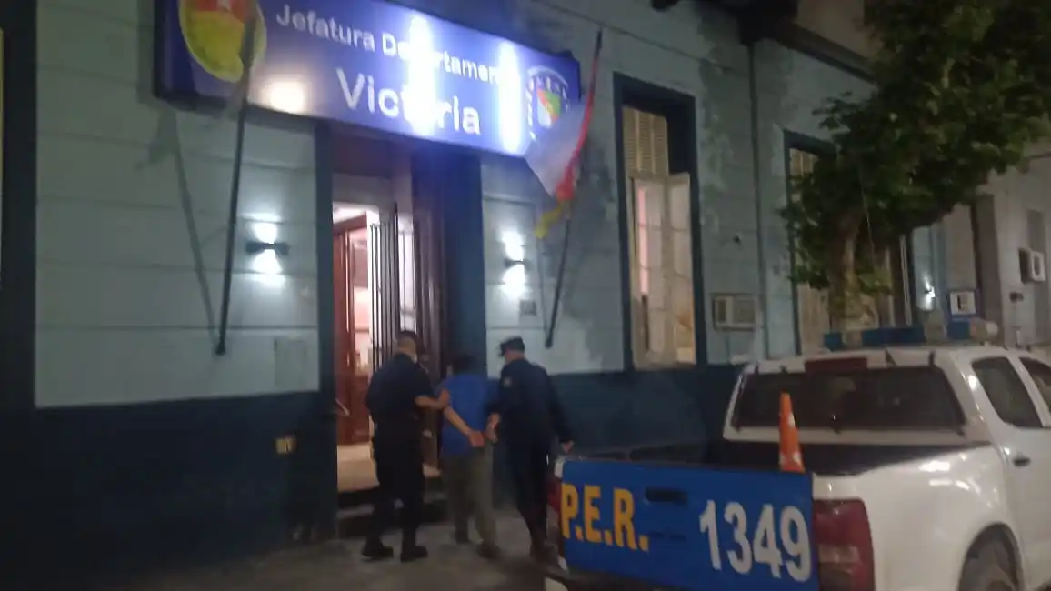 Aprehendido tras tentativa de robo y acto vandálico en la madrugada victoriense