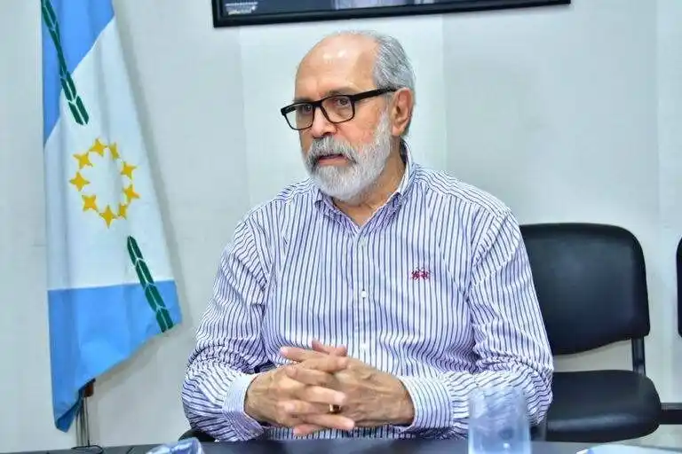 “El Gobierno nacional no cumple las leyes
ni la Constitución para acordar con el FMI”