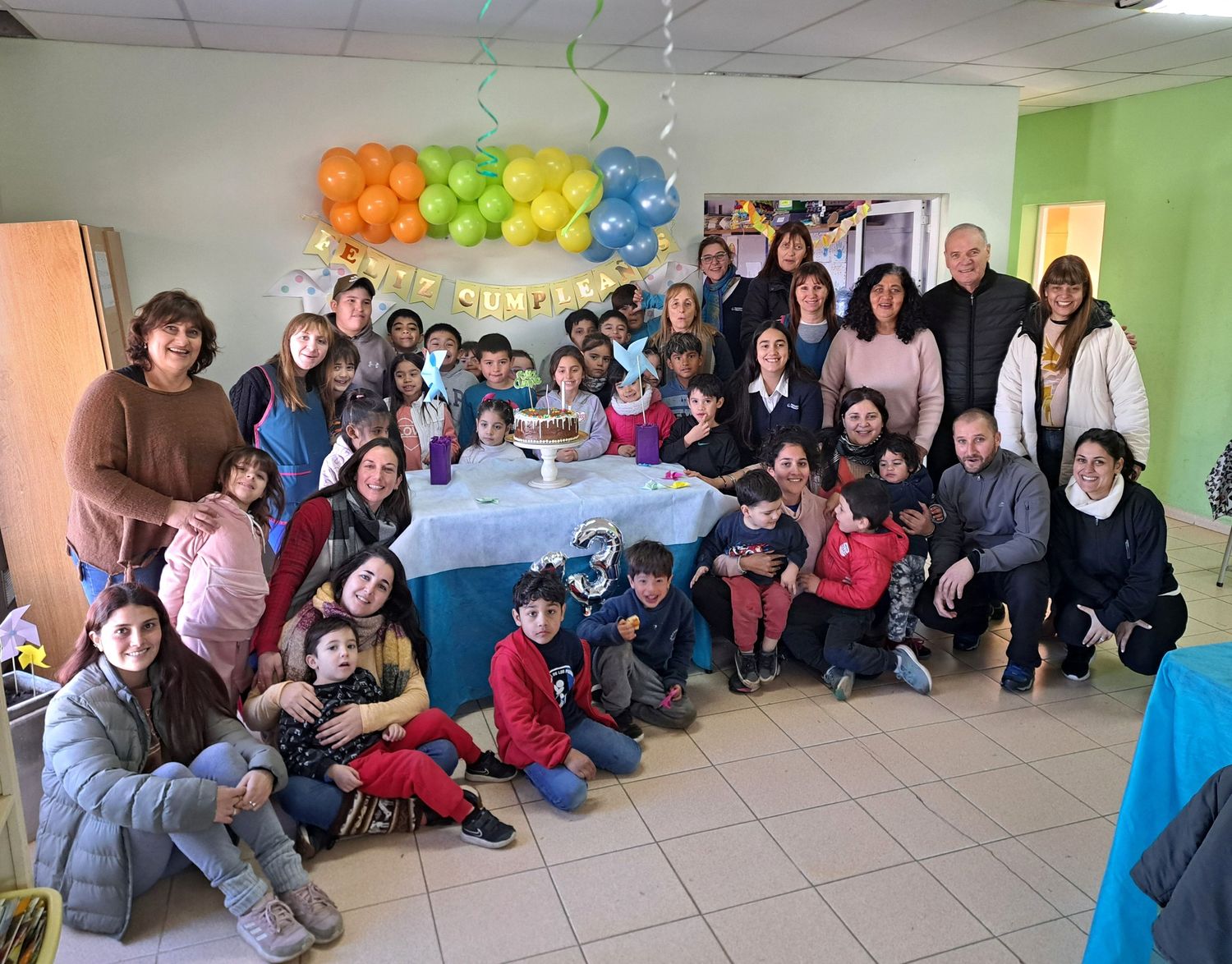 Gran celebración, con la presencia de autoridades municipales. Foto: Municipalidad de Villa Cañás.