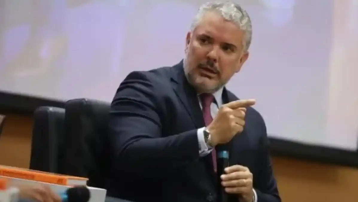 Iván Duque embistió de nuevo contra Maduro: considera que la propuesta de repetir elección en Venezuela es para “atornillarlo”