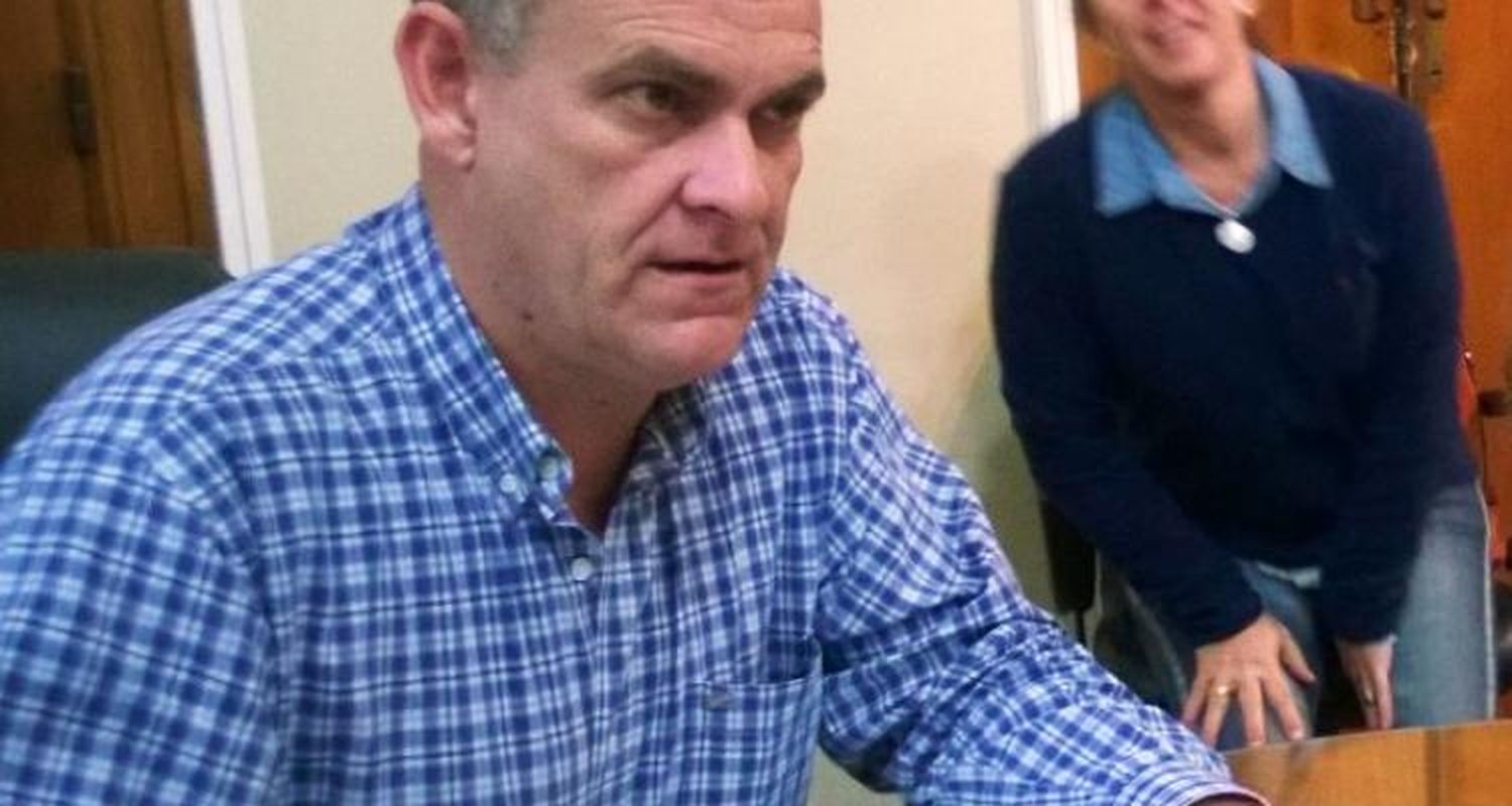 El Gobierno insiste con tomar un crédito para paliar la crisis