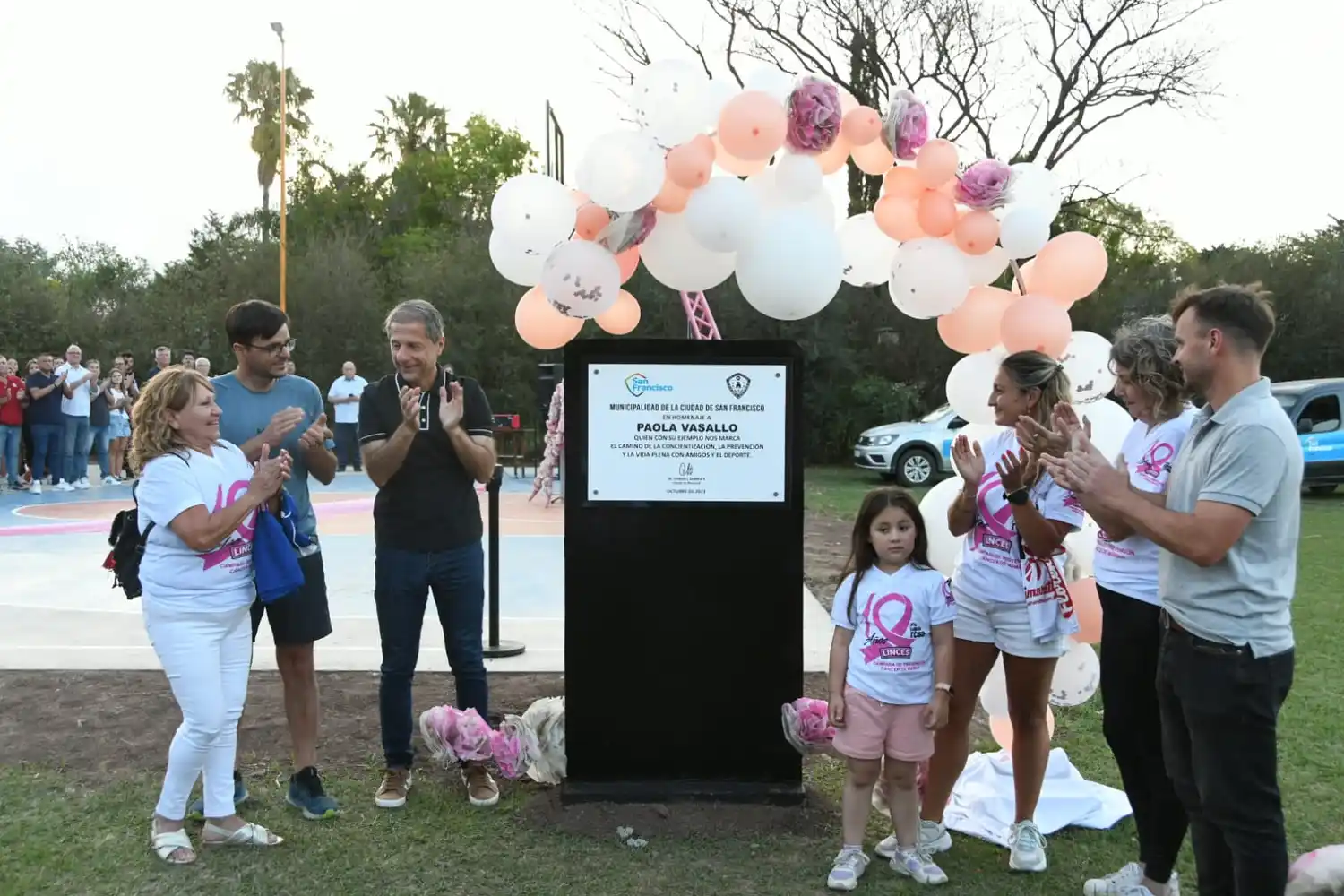 Se inauguró la décima cancha de básquet y lleva el nombre de una luchadora