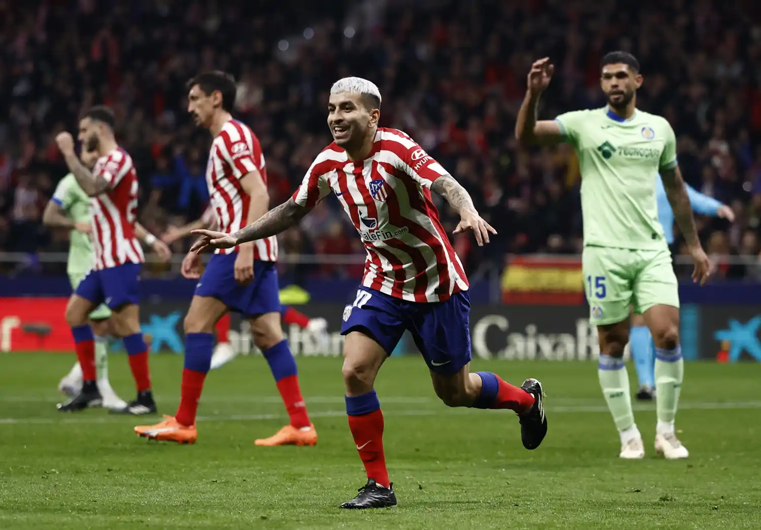Angel Correa puso en ventaja al equipo de Simeone.