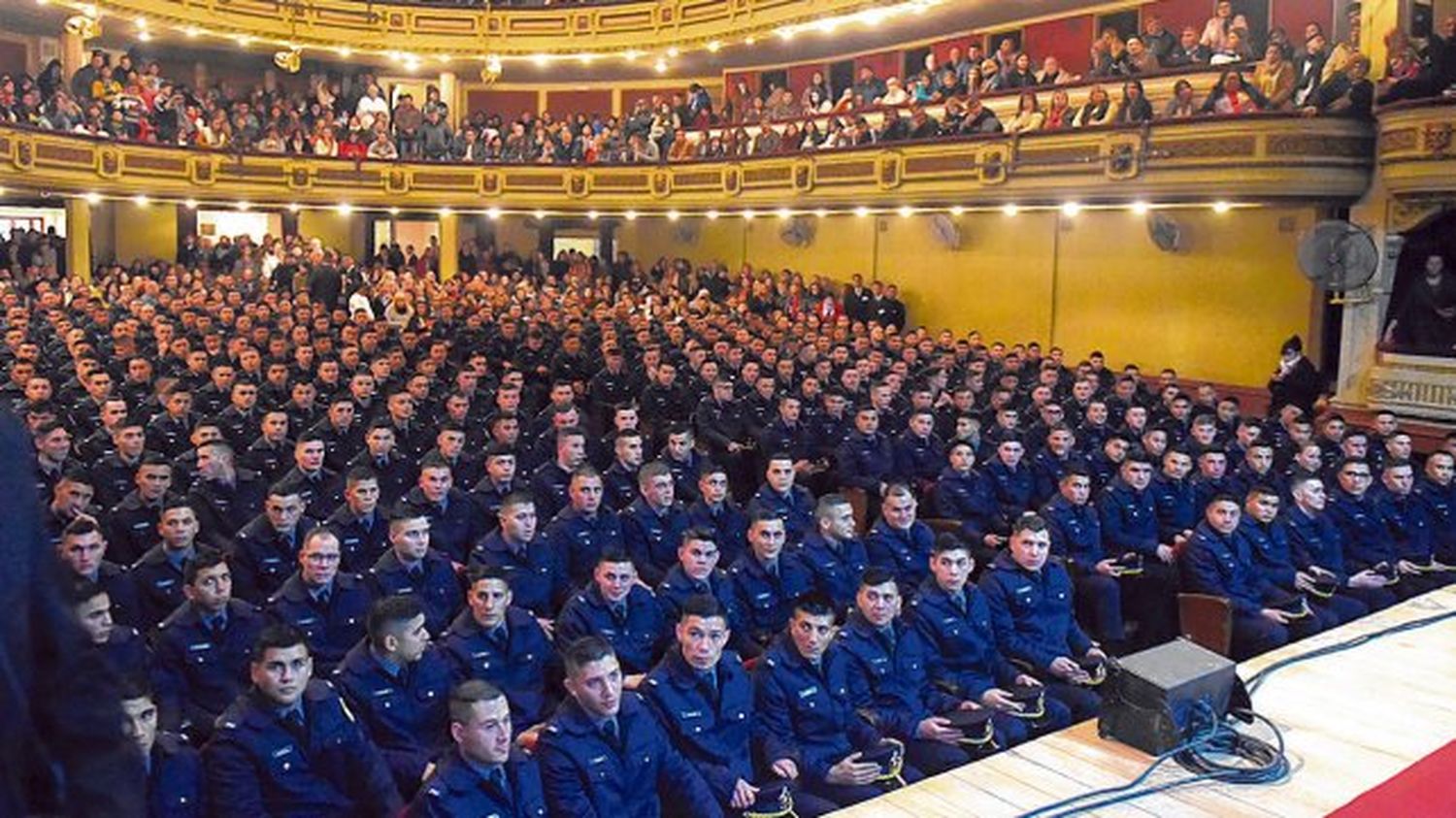 Apenas el 10 % de los aspirantes a policía terminó egresando
