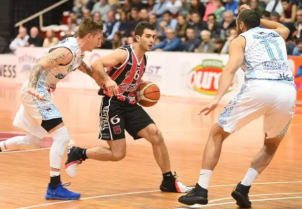 Central va por el segundo triunfo para quedar a un paso de la clasificación