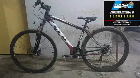 Denunciaron a un hombre en actitud extraña pero, cuando llegó la policía, el sospechoso ya no estaba