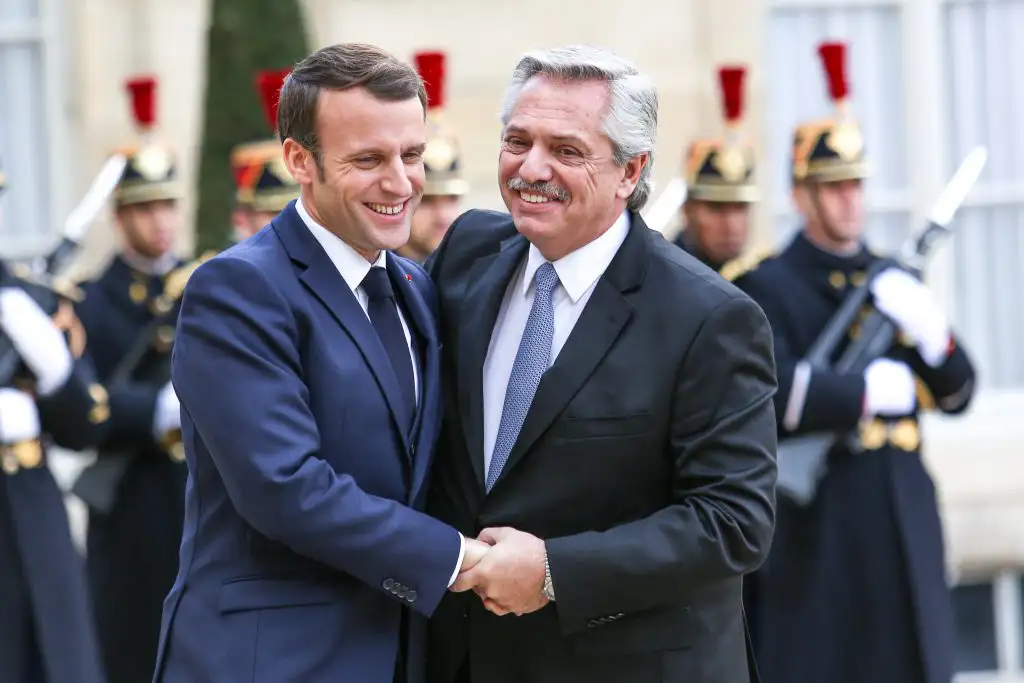 Fernández logró el apoyo de Macron para la renegociación