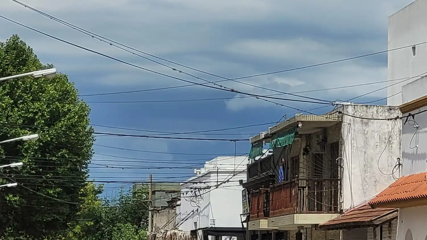 Alerta a corto plazo: tormentas fuertes con lluvias intensas para el sur del distrito de San Pedro