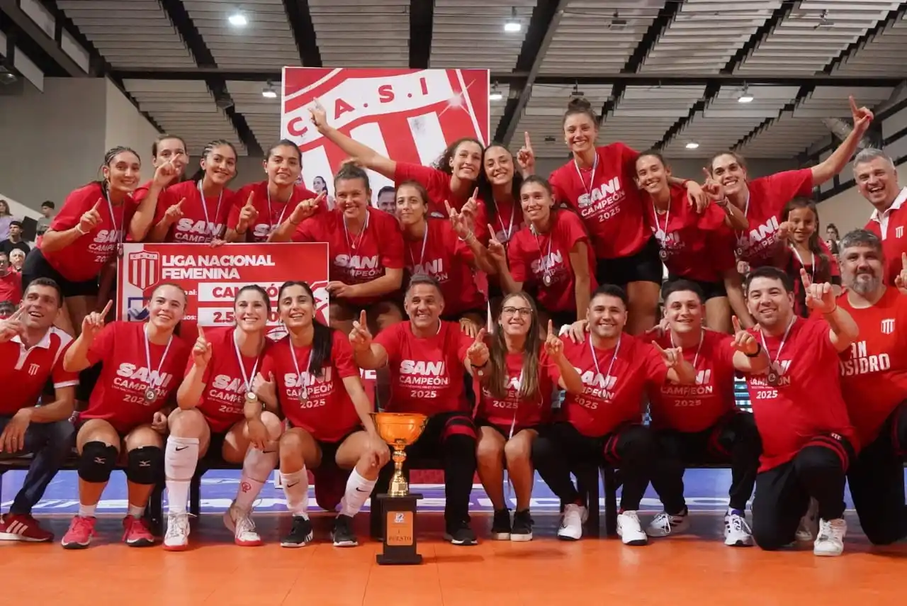 El equipo de Silvestre gritó campeón.