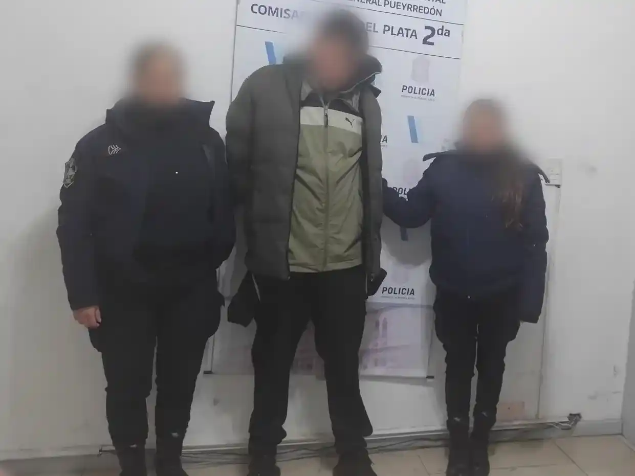Cayó un joven acusado de robar en una camioneta estacionada en el centro