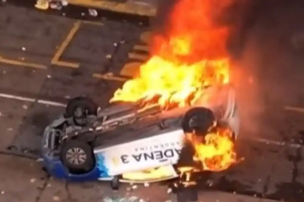 El vehículo de la emisora Cadena 3.