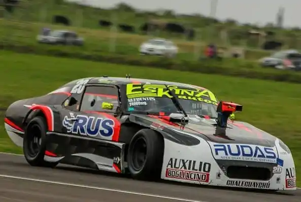 Martín Fuentes cerró el año en el 8º lugar en el Turismo 4000 