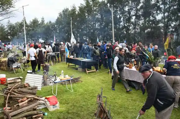 El pequeño pueblo de Chivilcoy que se prepara para la cuarta Fiesta del Asado: dos días de tradición, música y sabores