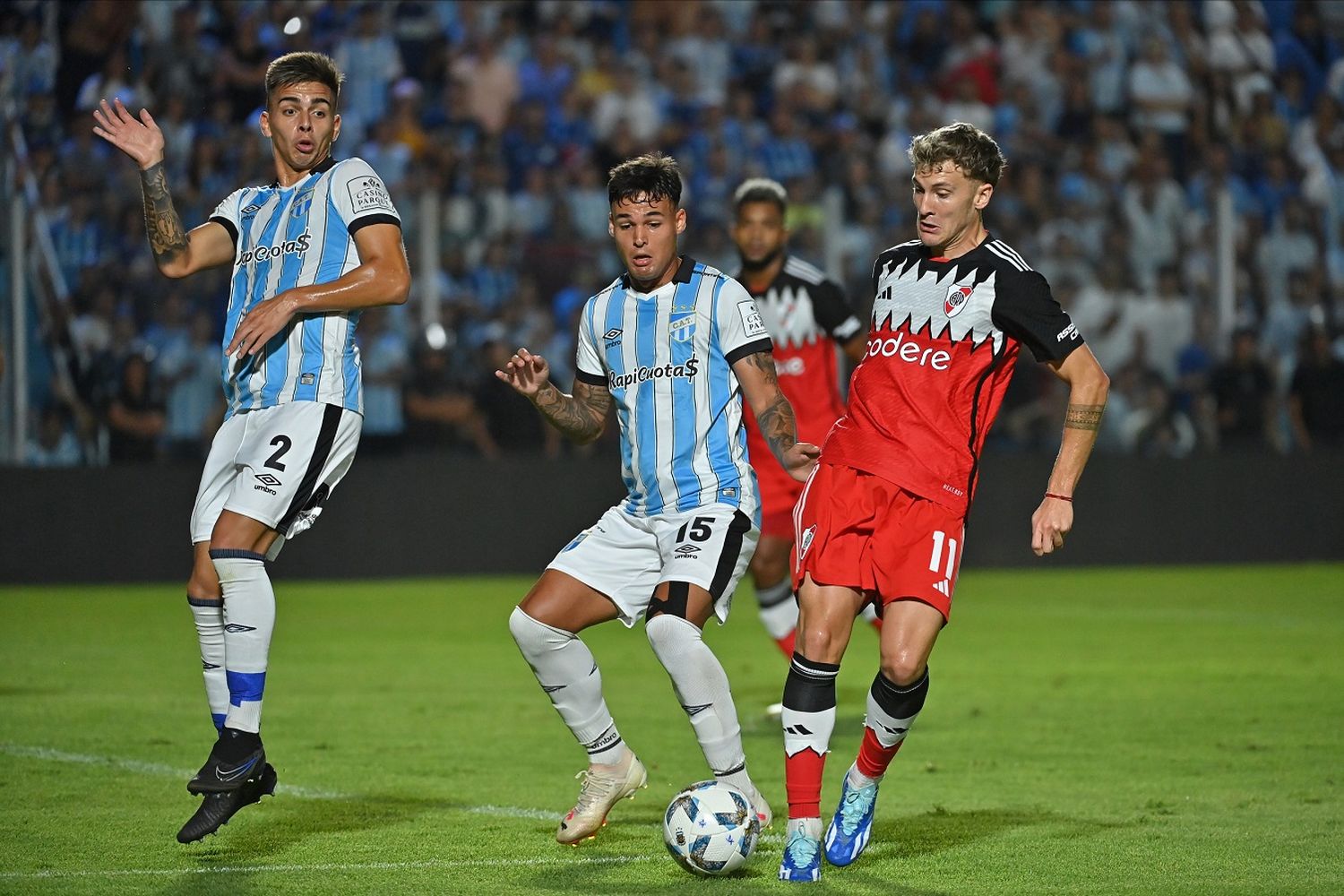 River no fue efectivo y terminó en cero ante Atlético Tucumán por la Copa de la Liga