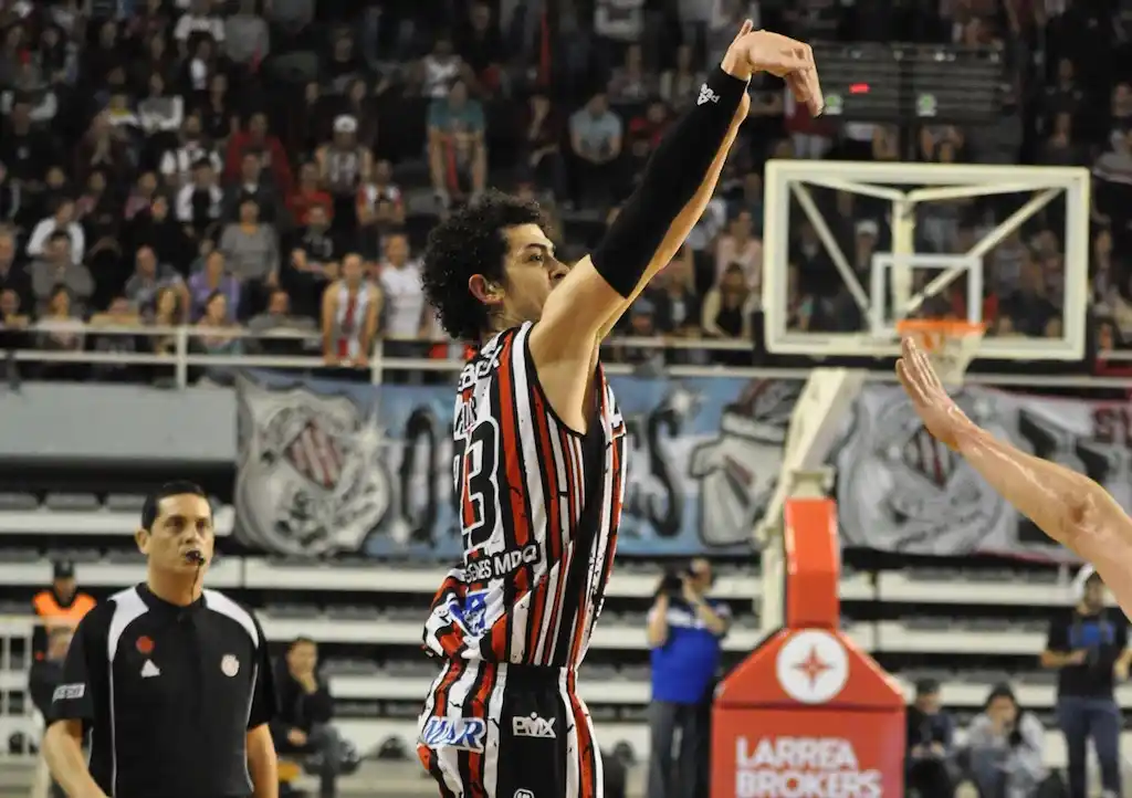 Liga Nacional: Quilmes volvió a ganarle a Peñarol y lo eliminó del Super 20