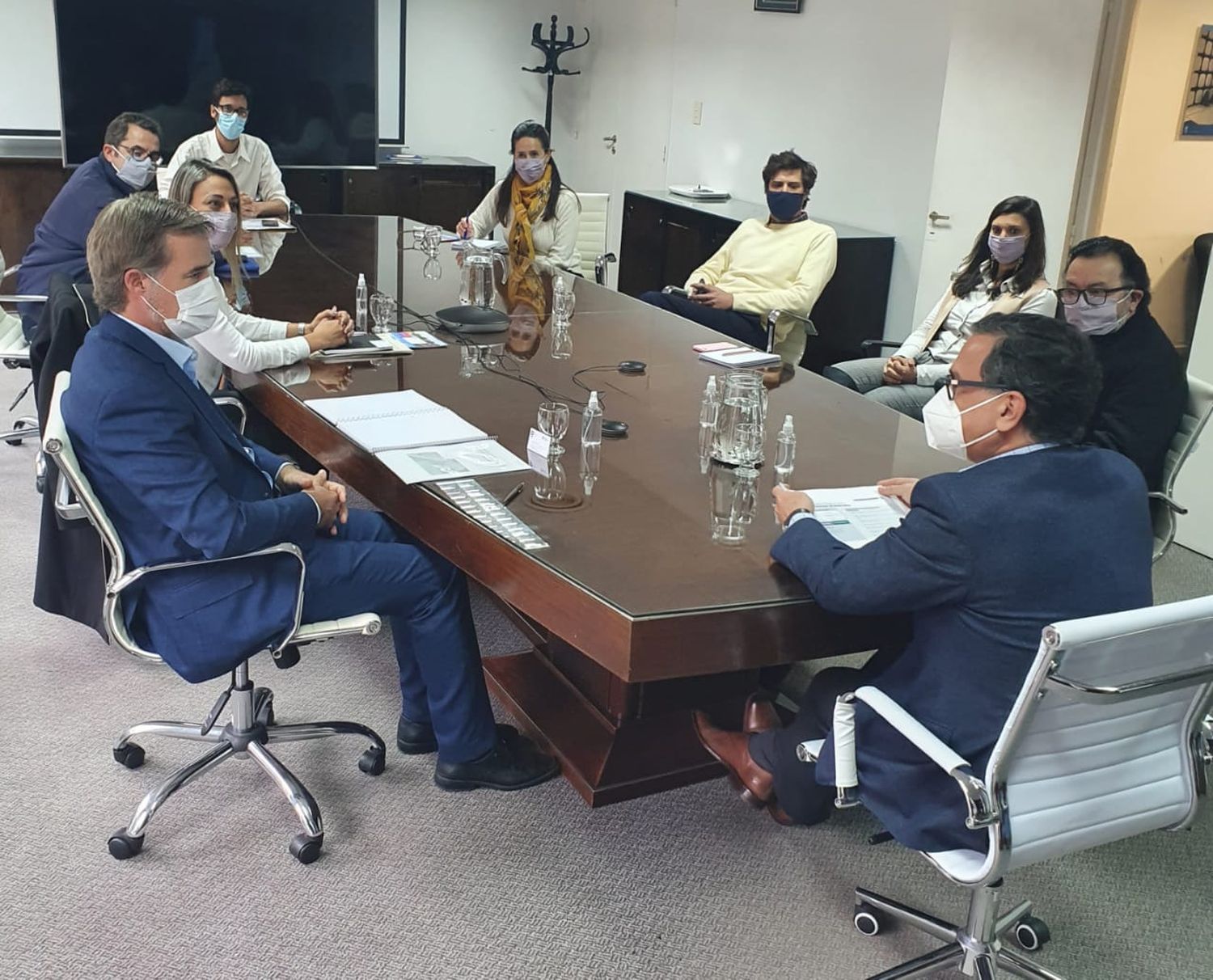 Piaggio avanzó con Nación en gestiones para obras públicas y el Parque Industrial Seco