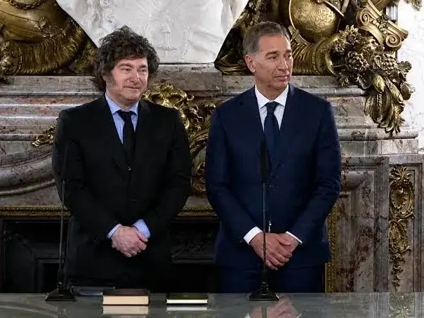 Milei eliminó el Ministerio del Interior y Santilli concentra más poder en la Jefatura de Gabinete