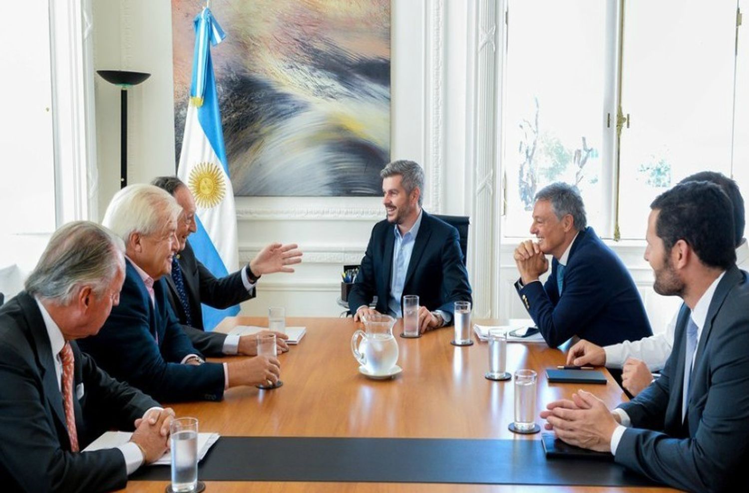 El Gobierno y la UIA acordaron seguir el diálogo en mesas sectoriales